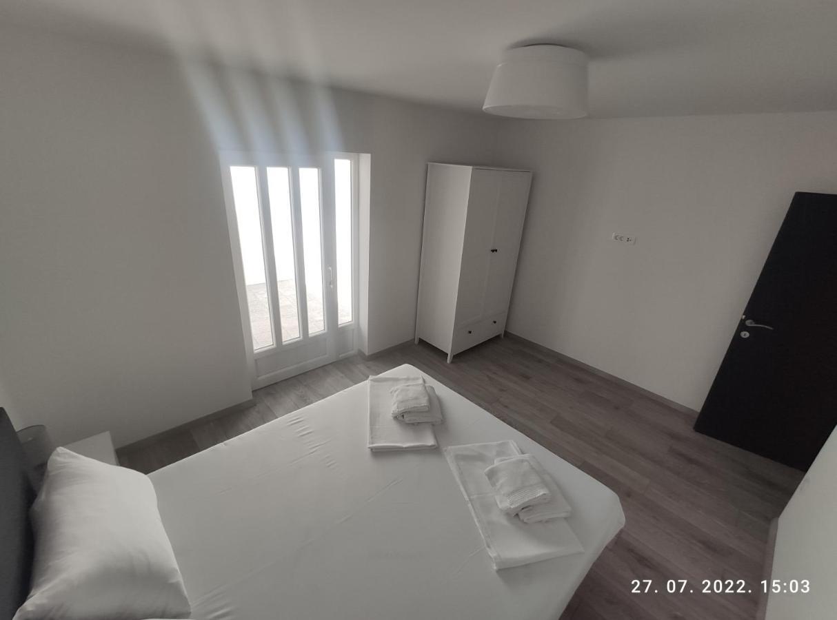 Aqua Apartments Omiš Buitenkant foto