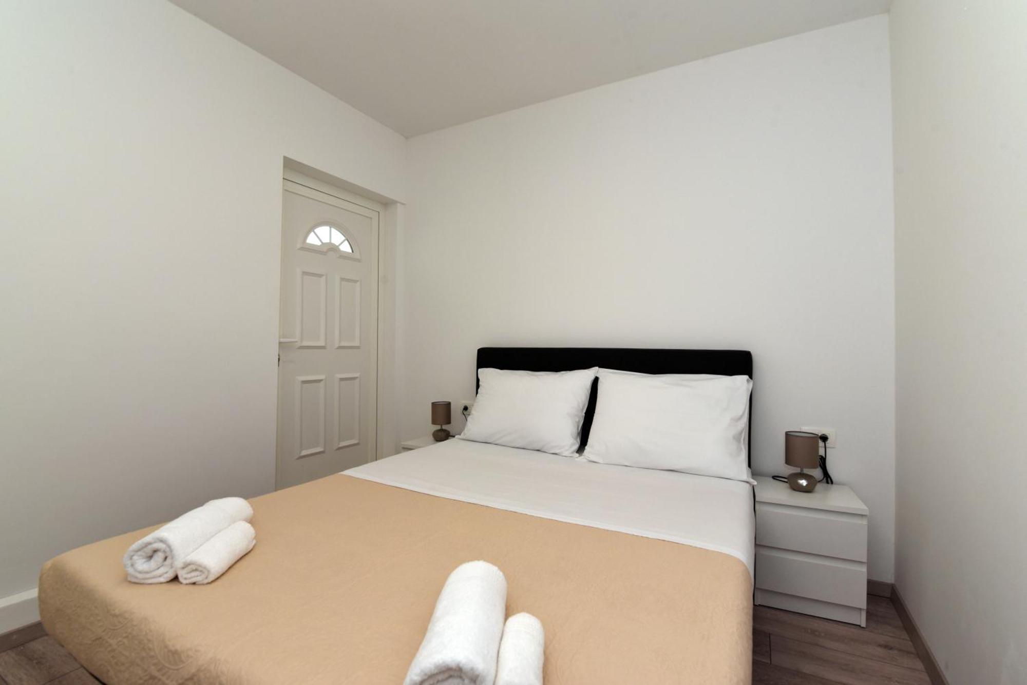 Aqua Apartments Omiš Buitenkant foto