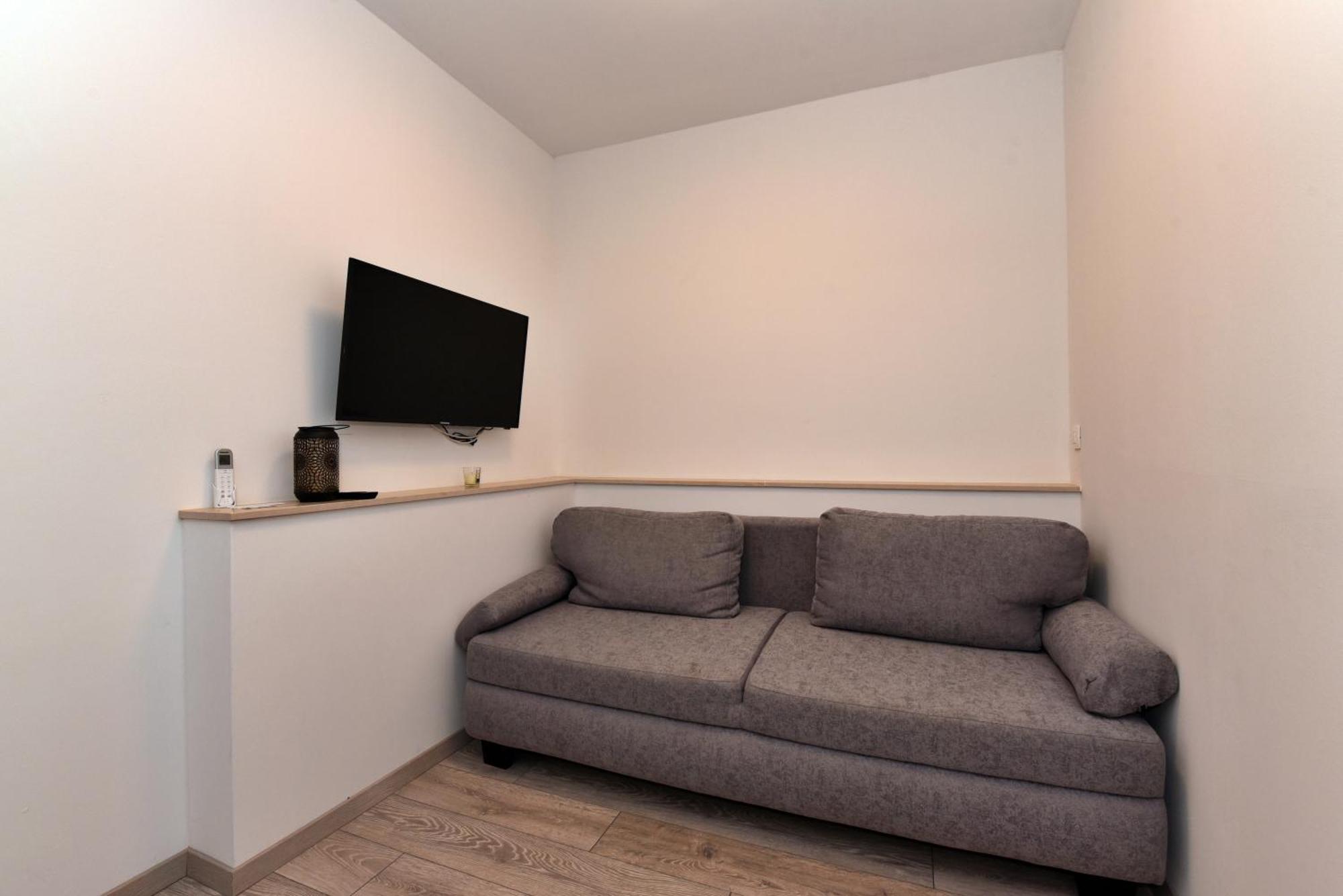 Aqua Apartments Omiš Buitenkant foto